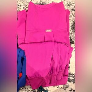 Women’s Fig Scrub Set